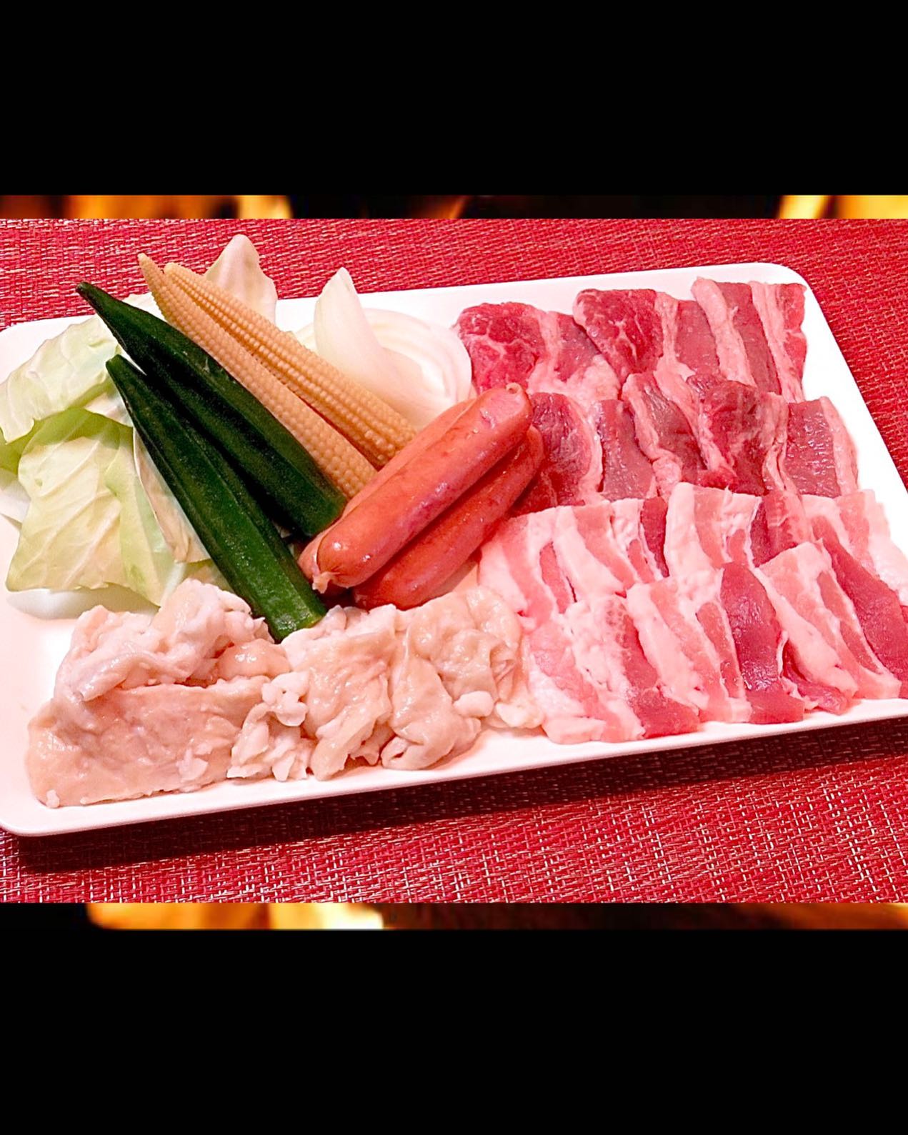 こんにちは！焼肉Jyuです！寒い日が続きますが、皆さん体調は大丈夫ですか？こんなときこそお肉を食べて、しっかり元気になりましょう！本日紹介するのは、牛・豚・ホルモン3種の盛り合わせです！野菜も付いているので、とりあえずひと皿あれば困りません！家族や友達とワイワイ楽しむ時におすすめのメニューですもちろん1人で贅沢に食べちゃうのもアリかも🤤ご飯とスープをセットでつけたら、大満足のボリュームですね！こちらは牛・豚・ホルモンだけでなく、当店自慢の鶏肉も盛り合わせ可能ですタブレットからのご注文が難しいというお客様は、お気軽にお声がけ下さい #焼肉jyu  #焼肉  #一人焼肉  #宮崎牛0985-89-2915 宮崎県宮崎市橘通西３丁目８−８午前11時〜翌4時(日曜日は午後10時まで)
